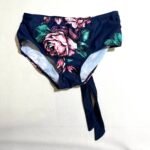 Women's two-piece beach swimsuit, blue background with white lotus pattern bikini - 图片 7